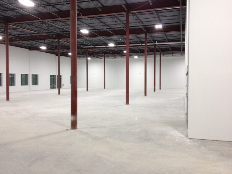 More Photos Of 30-40 N America Dr, West Seneca Research And Development For Lease