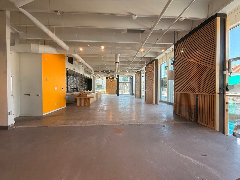 More Photos Of 600 S La Brea Ave, Los Angeles Storefront Retail Residential For Sale