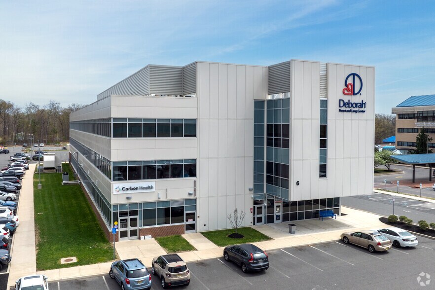 More Photos Of 6 Earlin Ave, Browns Mills Medical For Lease