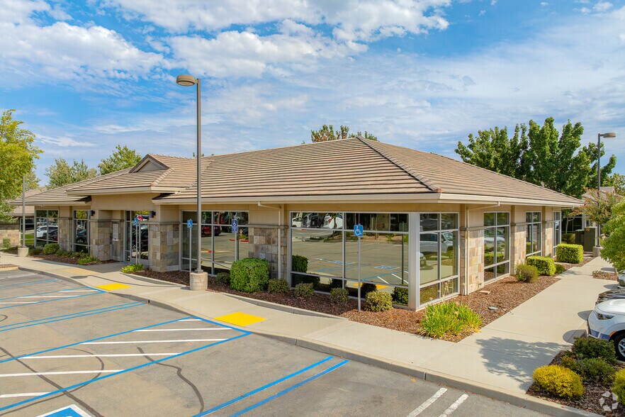 Primary Photo Of 1406 Blue Oaks Blvd, Roseville Medical For Lease