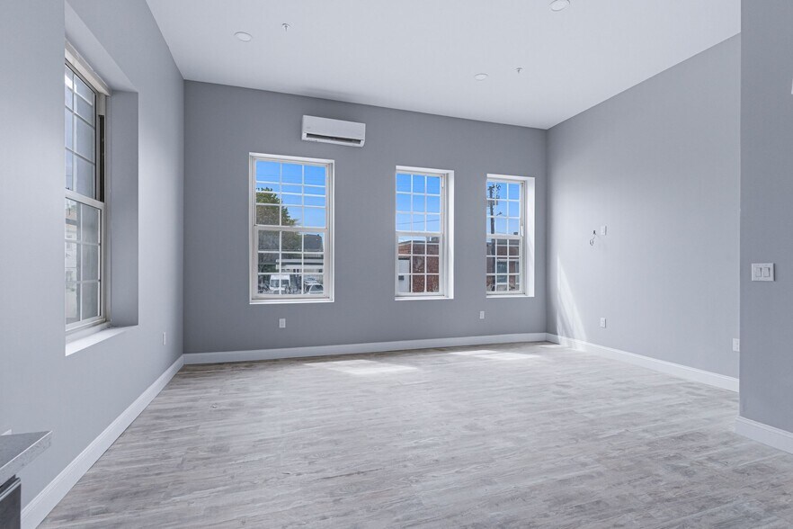 More Photos Of 387 Broad St, Central Falls Apartments For Sale