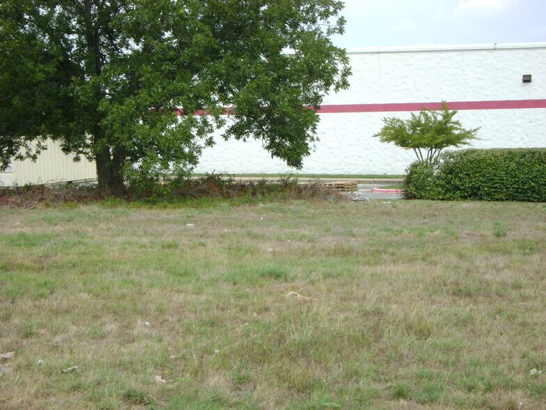 More Photos Of 225 E New Hope Dr, Cedar Park Land For Sale