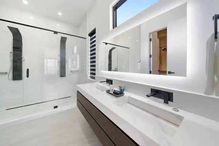 More Photos Of 21 Tidewater Ct, Panama City Beach Office Residential For Sale