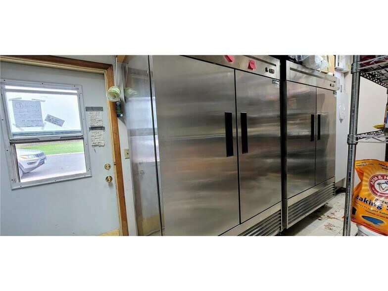 More Photos Of 6501 School St N, Finlayson Restaurant For Sale