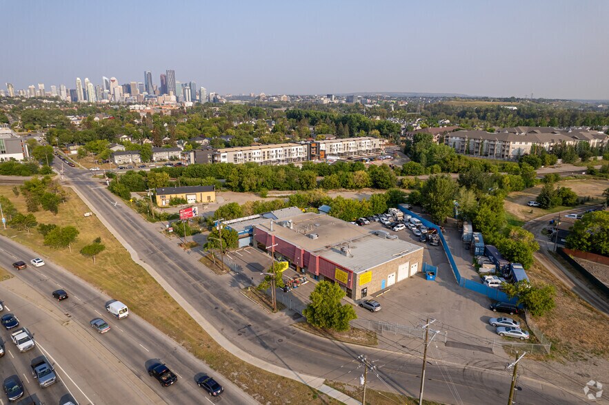 More Photos Of 1814 17th Ave SE, Calgary Manufacturing For Sale