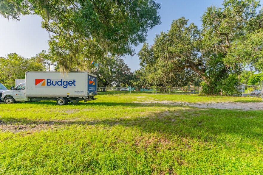 More Photos Of 120 W Memorial Blvd, Lakeland Auto Dealership For Sale