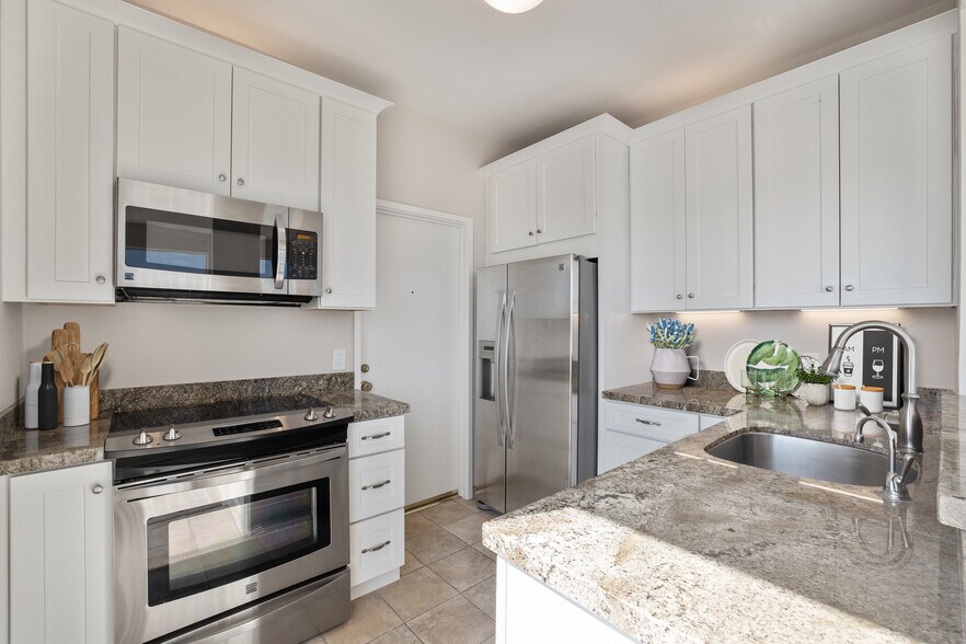 More Photos Of 2002 Paradise Dr, Tiburon Apartments For Sale