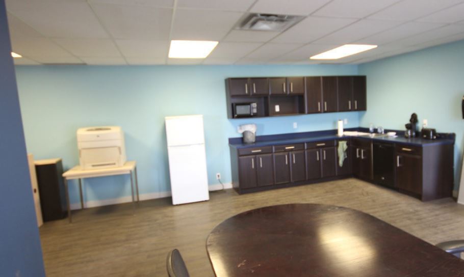 More Photos Of 402 22nd Ave, Nisku Service For Lease