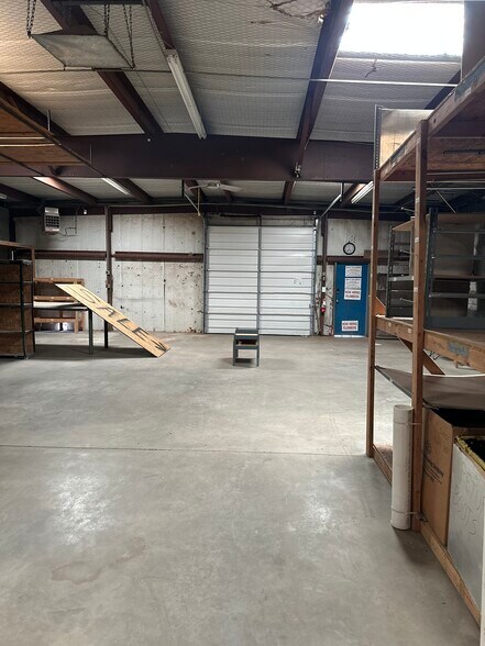 More Photos Of 5929 50th St, Lubbock Industrial For Sale