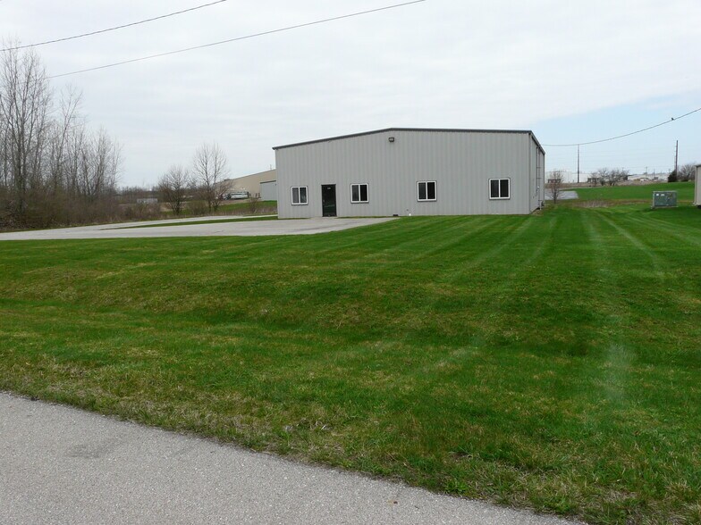 More Photos Of 1200 NW N St, Richmond Warehouse For Lease