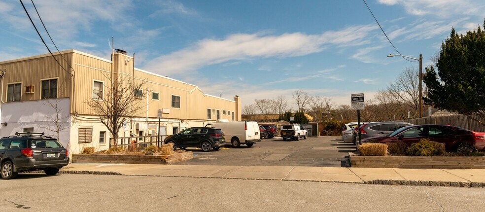 More Photos Of 640-642 Eagle Rock Ave, West Orange Storefront Retail Office For Lease