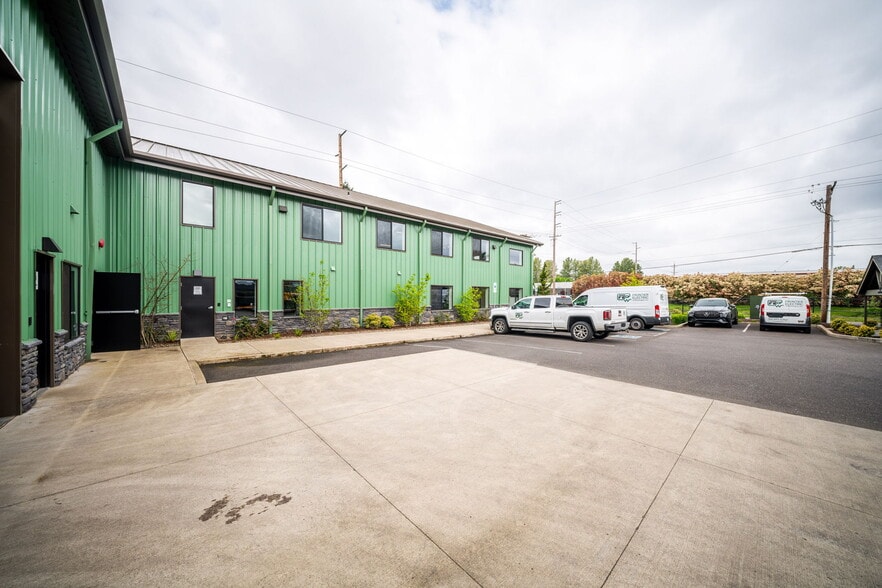 More Photos Of 7217 NE 99th St, Vancouver Industrial For Sale