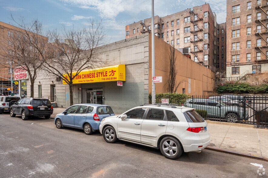 More Photos Of 231-241 E 167th St, Bronx General Retail For Sale