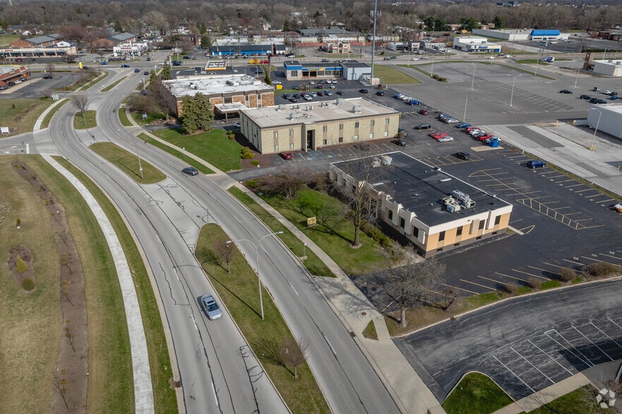 More Photos Of 5321 Southwyck Blvd, Toledo Office For Sale