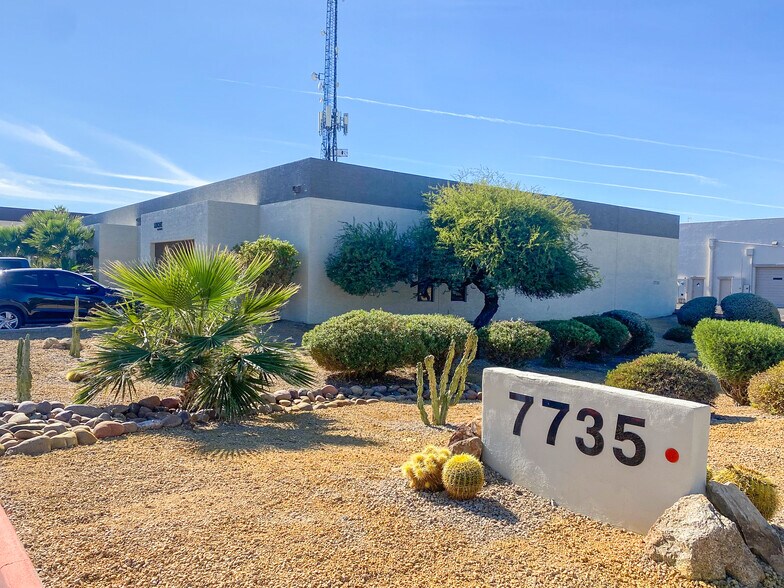 Primary Photo Of 7735 E Redfield Rd, Scottsdale Warehouse For Sale