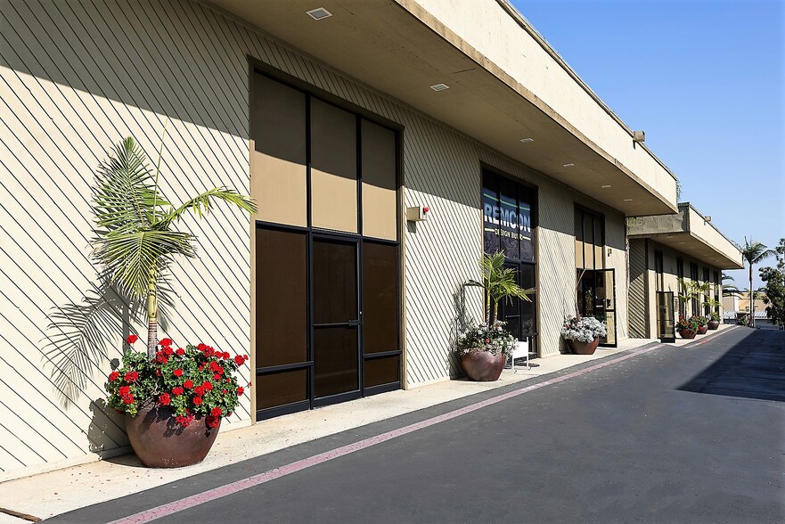 More Photos Of 8057 Raytheon Rd, San Diego Manufacturing For Lease