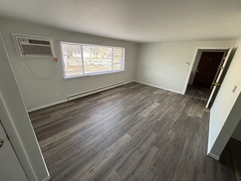 More Photos Of 751-757 N 5th Ave, Kankakee Apartments For Sale