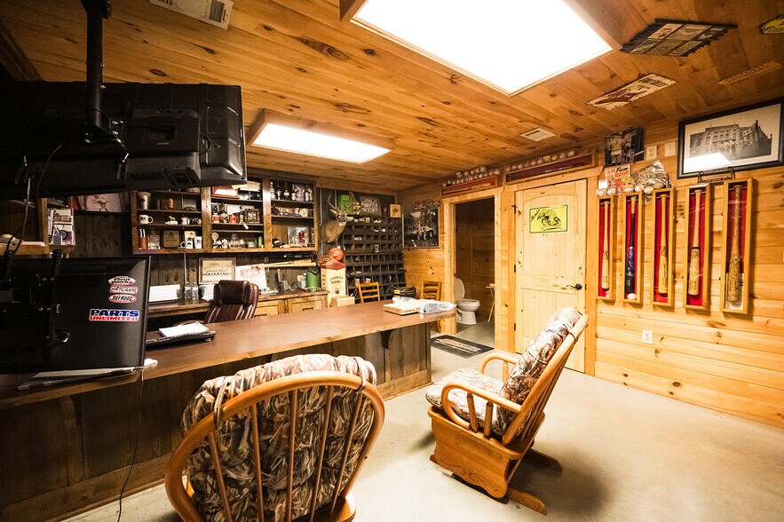 More Photos Of 5835 Highway 5, Cabot General Retail For Sale