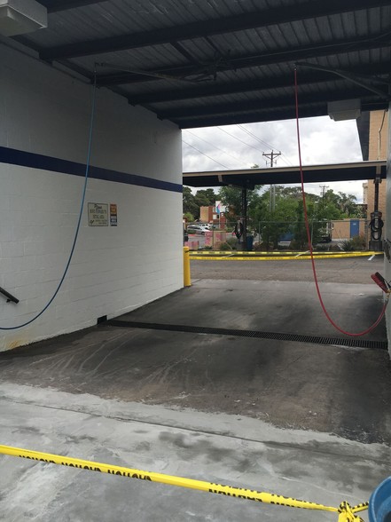 More Photos Of 3550 Cambridge St, Las Vegas Carwash For Sale