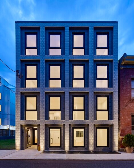 Primary Photo Of 2007 Cambridge St, Philadelphia Apartments For Sale