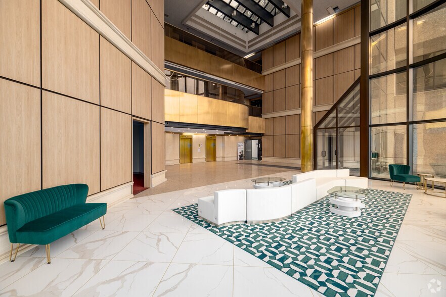 More Photos Of 53 Frontage Rd, Hampton Office For Sale