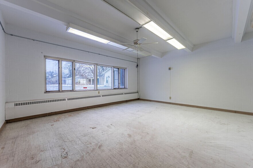 More Photos Of 1203 3rd Ave, Rockford Religious Facility For Sale