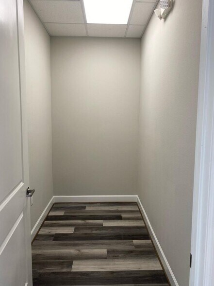 More Photos Of 25145 Star Ln, Katy Unknown For Lease