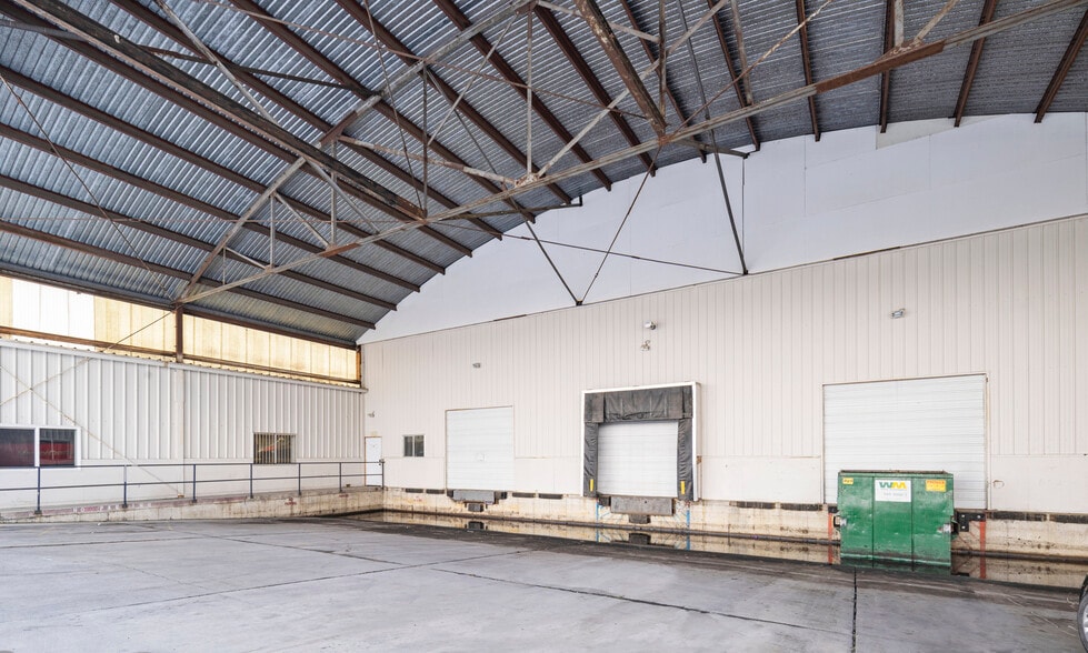 More Photos Of 1775 S East Bay Blvd, Provo Warehouse For Lease