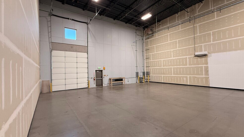More Photos Of 4616 S Beehive Dr, St George Distribution For Lease