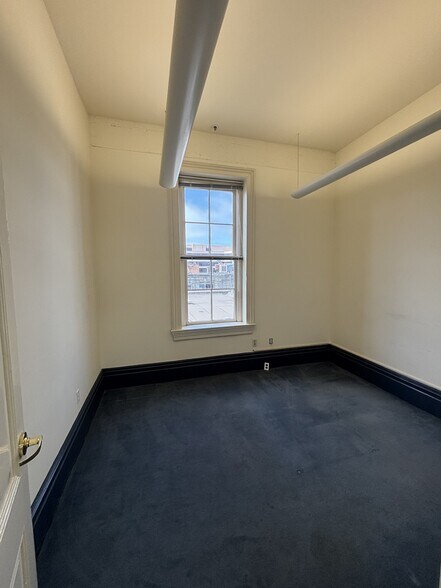 More Photos Of 817-827 Washington St, Oakland Office For Lease