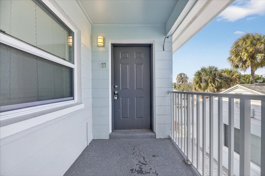 More Photos Of 520 73rd Ave, Saint Petersburg Hotel For Sale