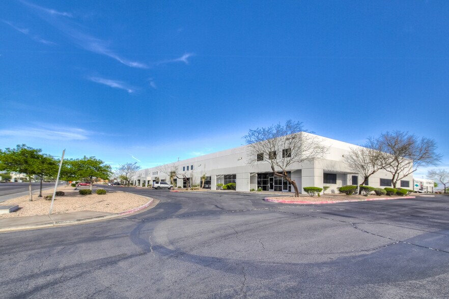 More Photos Of 980 American Pacific Dr, Henderson Showroom For Lease