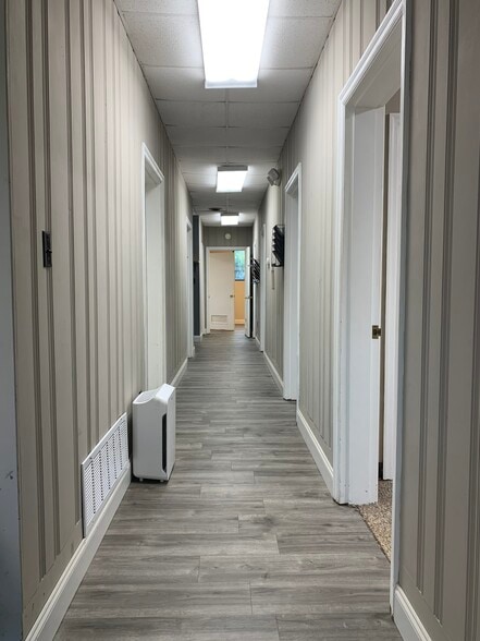 More Photos Of 109 W Atlantic St, South Hill Storefront Retail Office For Sale