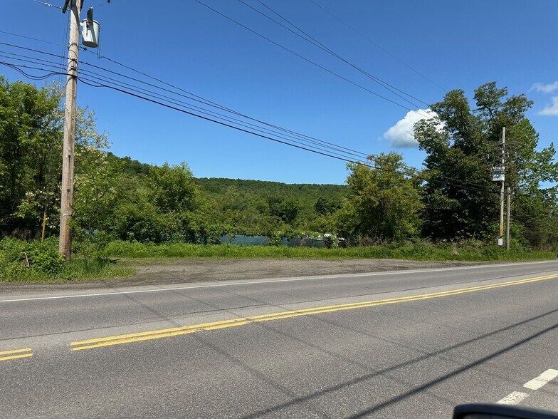 More Photos Of 1357 Main St, New Milford Land For Lease