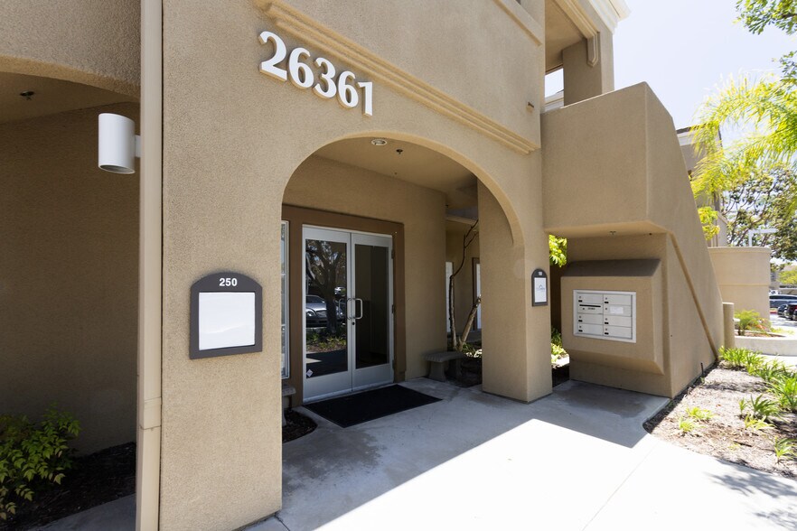 More Photos Of 26361 Crown Valley Pky, Mission Viejo Office For Lease