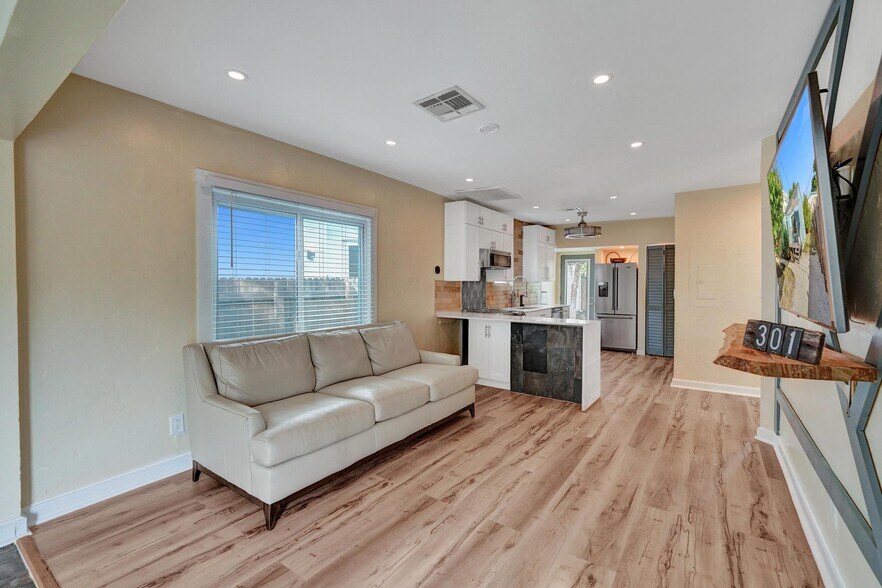 More Photos Of 301 SW 9th St, Fort Lauderdale Apartments For Sale