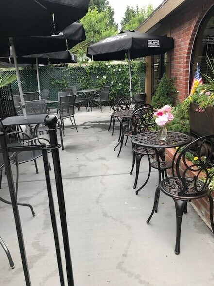 More Photos Of 32616 3rd Ave, Black Diamond Freestanding For Sale