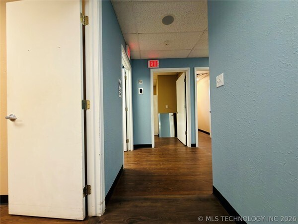More Photos Of 1002 E Cherry St, Cushing Medical For Sale