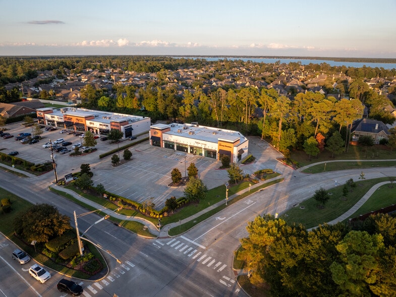 More Photos Of 16402 W Lake Houston Pky, Houston Storefront For Lease
