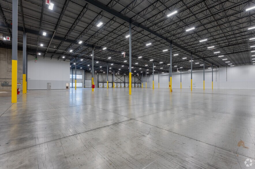 More Photos Of 8350 Lawson Rd, Milton Warehouse For Lease