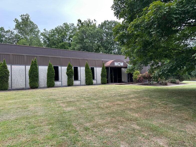More Photos Of 66 Beaver Brook Rd, Danbury Manufacturing For Lease