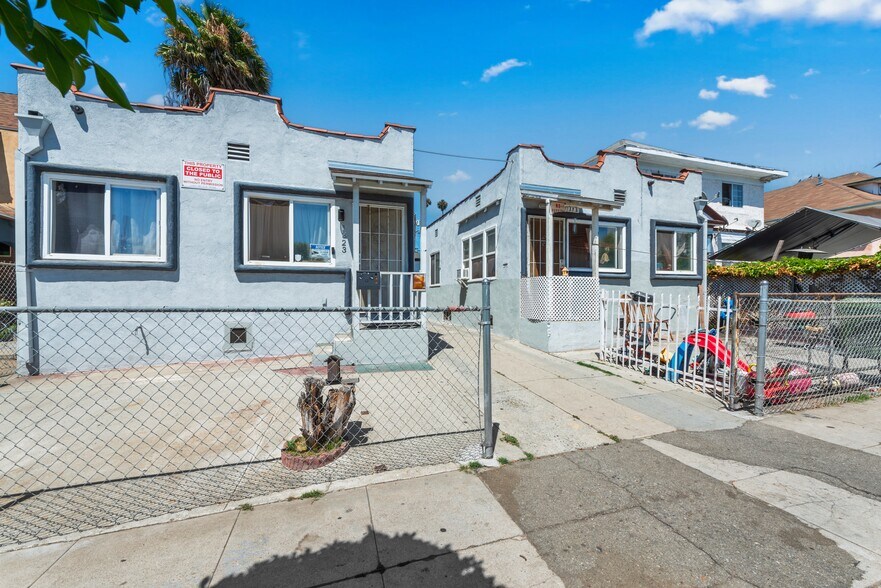 More Photos Of 1323 E Adams Blvd, Los Angeles Apartments For Sale