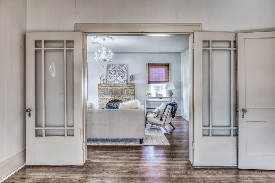 More Photos Of 404 W Main St, Bellville Office Residential For Sale