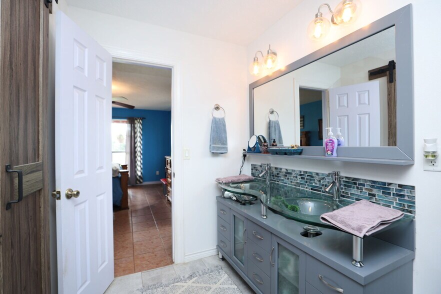 More Photos Of 10191 Bonner Rd, Pattison Specialty For Sale