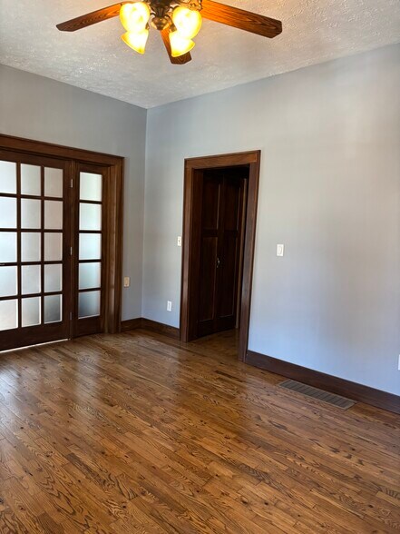 More Photos Of 163 S 17th St, Columbus Multifamily For Sale
