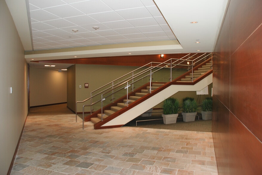 More Photos Of 33434 8th Ave S, Federal Way Office For Lease