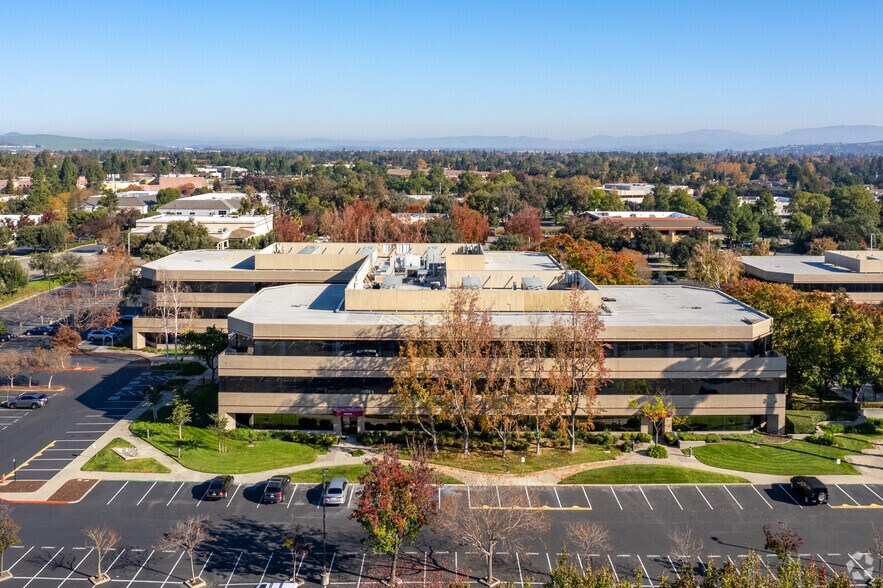 More Photos Of 3825 Hopyard Rd, Pleasanton Unknown For Lease