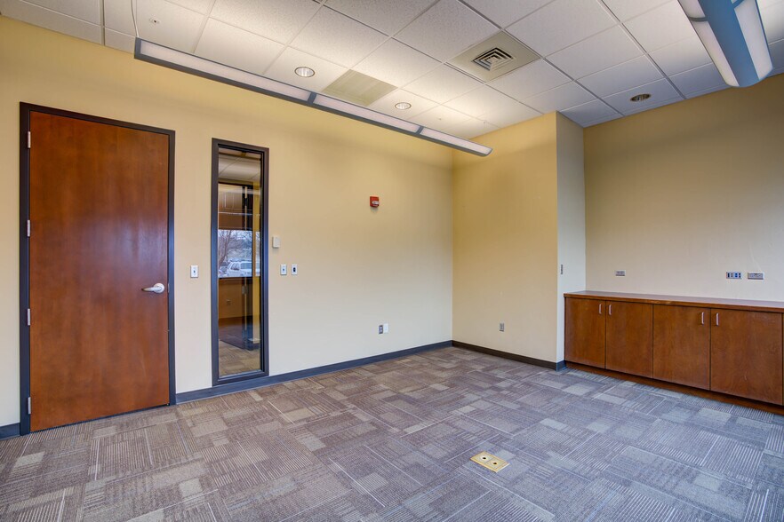 More Photos Of 9240 Explorer Dr, Colorado Springs Office For Lease