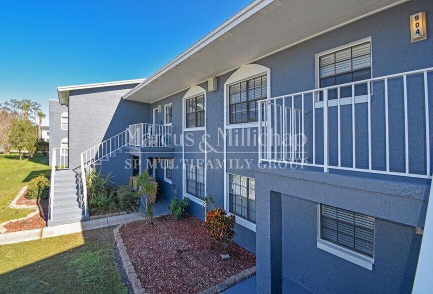 More Photos Of 180 Royal Palm Dr, Kissimmee Apartments For Sale