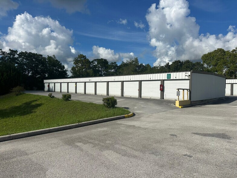 More Photos Of 1424 N Gulf Ave, Crystal River Self Storage For Lease